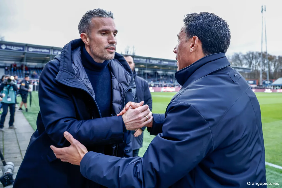 82533872_ORANGE_PICTURES