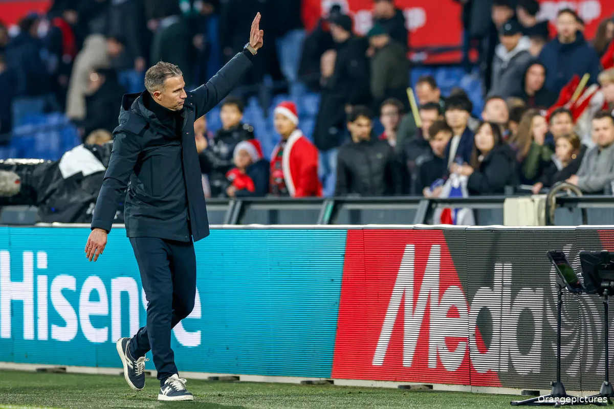 83164219_ORANGE_PICTURES