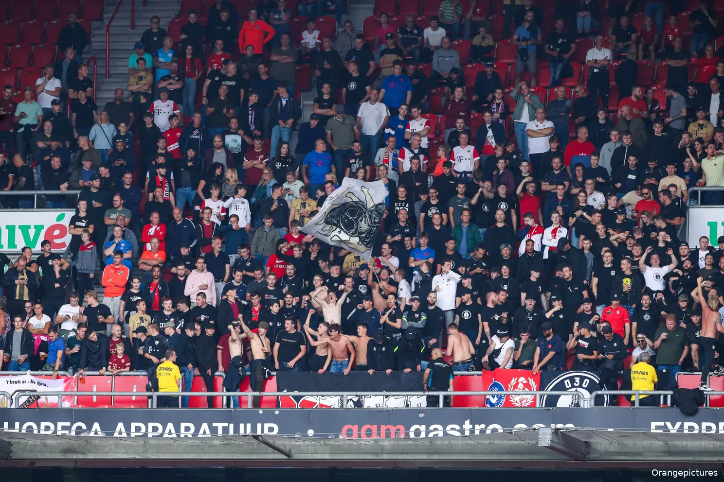 utrecht supporters uitvak grolsch veste 22