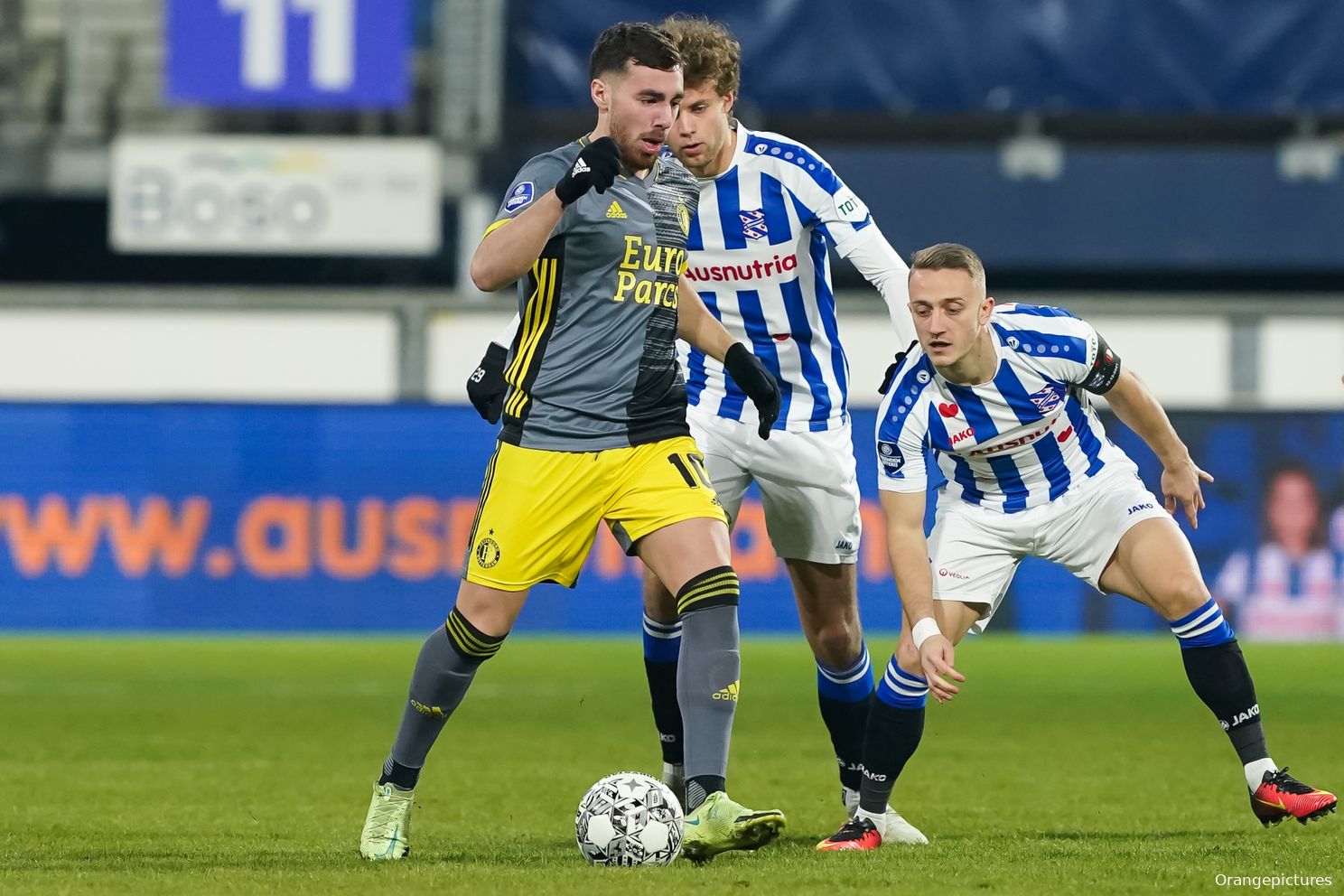 Stem nu op jouw FR12 Speler van de Maand december