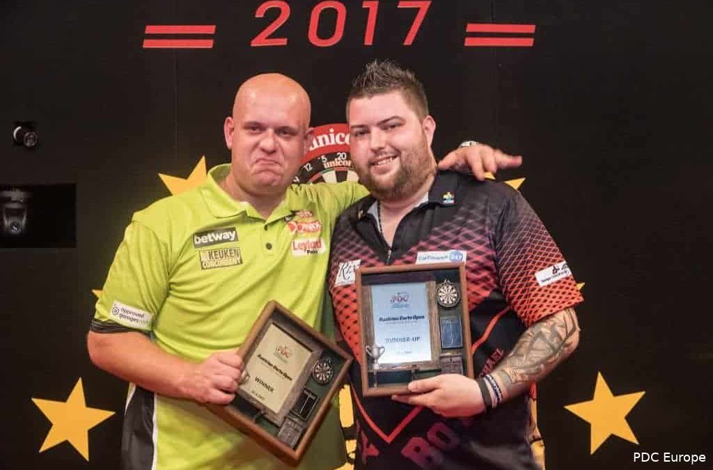 Stand Premier League Darts Van Gerwen blijft Smith op legsaldo voor