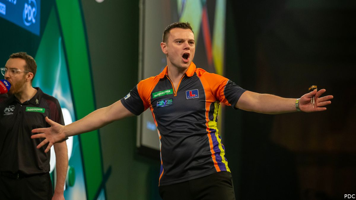 Jeffrey de Graaf stuns Jose de Sousa and reaches last 32 at World Darts