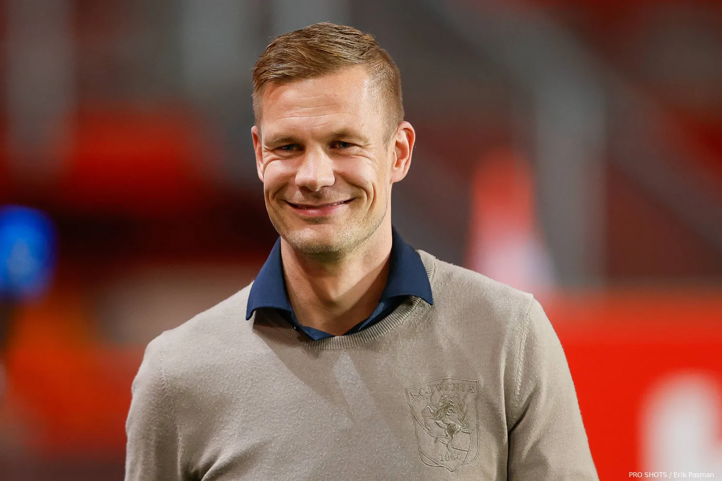 joran pot lachend trainer fc twente vrouwen