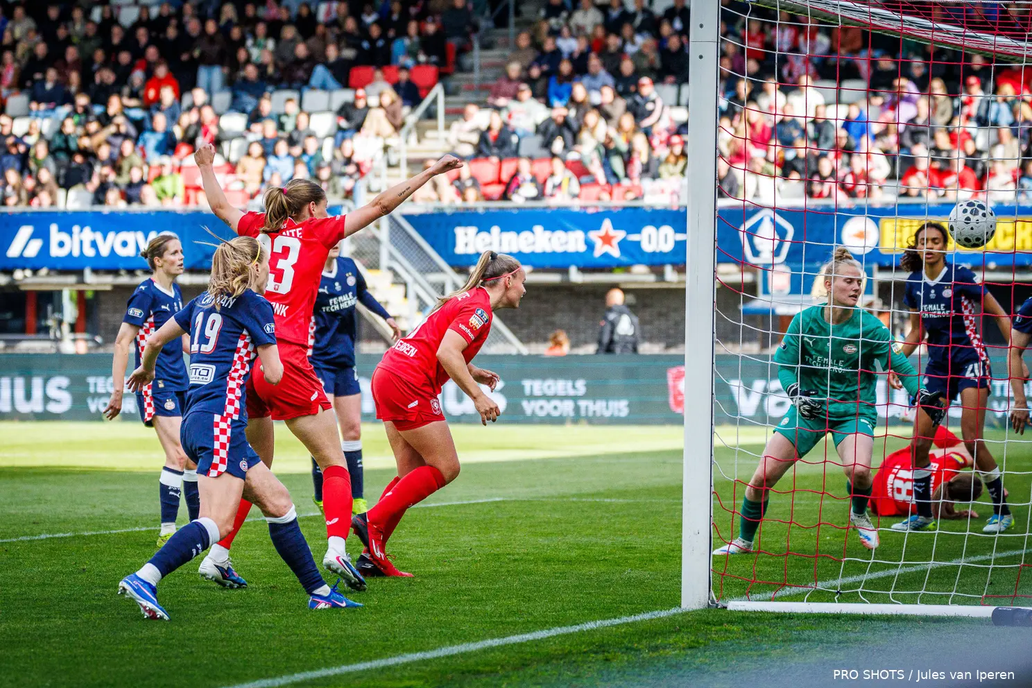 ravensbergen-bekerfinale-goal-psv-vrouwen