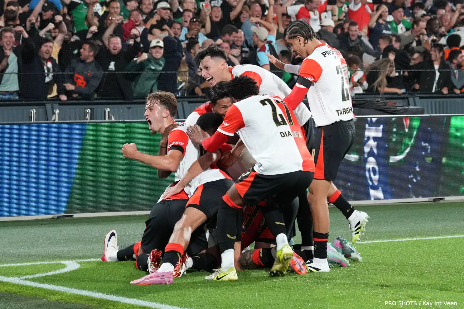 Copyright-ProShots-30407927