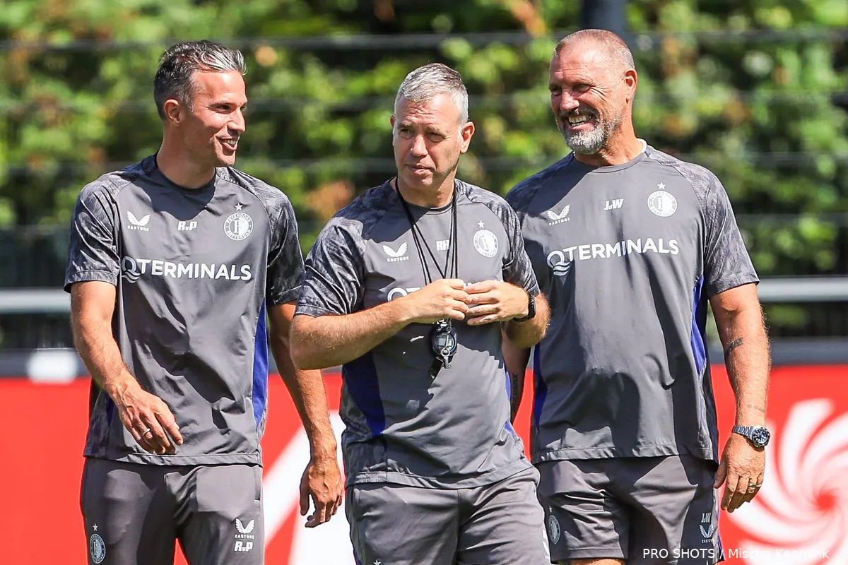 van-persie-hake-de-wolf-feyenoord