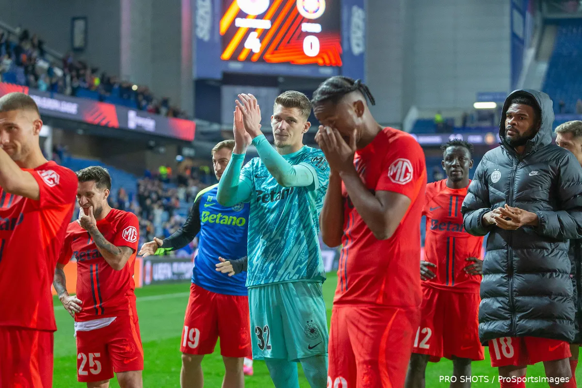 Copyright-ProShots-26555584