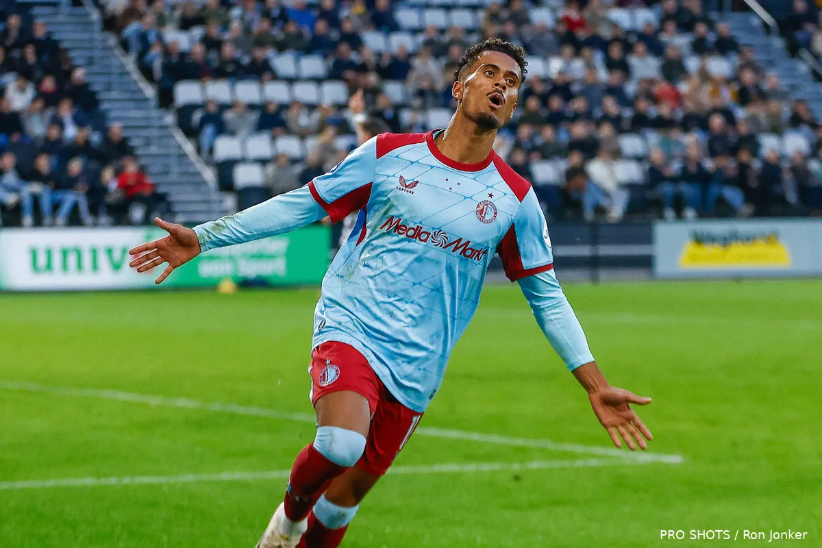 Copyright-ProShots-31592073