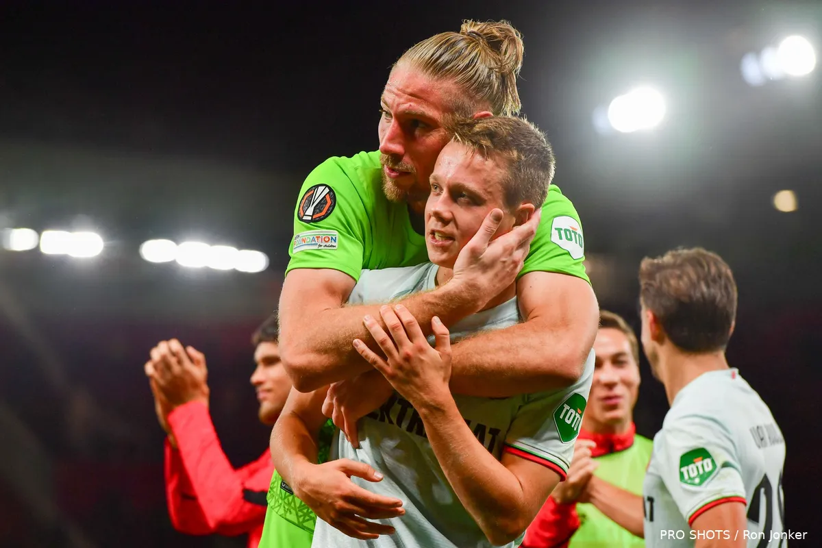 copyright proshots 26340055