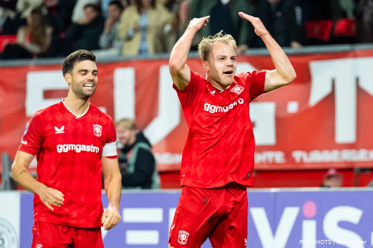 van-den-belt-propper-fortuna-thuis-2025-2026-juichen-supporters