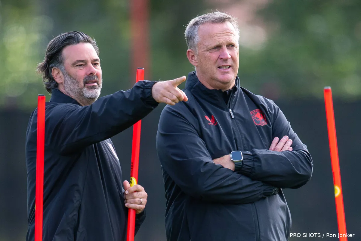 van-dinteren-van-den-brom-training-fc-twente-2025