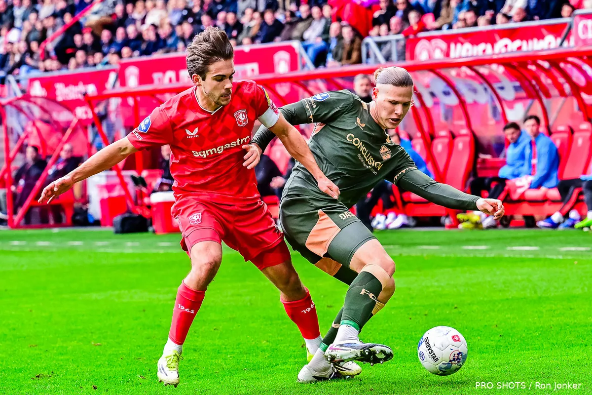 Bart-van-Rooij-Stepanov-FC-Twente-FC-Utrecht