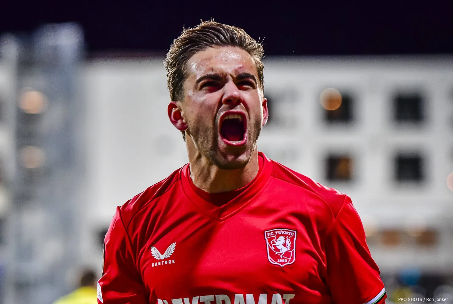 bart van rooij schreeuwt juicht bodo glimt europa league