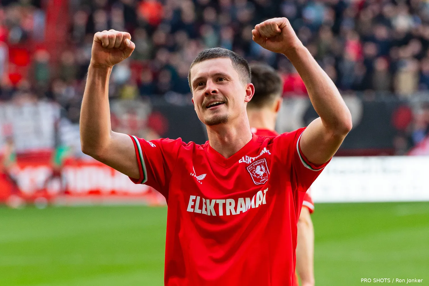 bas kuipers juichen overwinning twente nec 2025