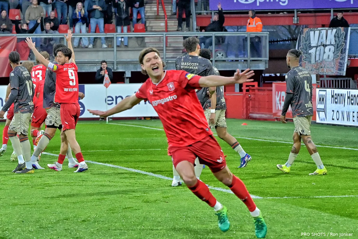 Sam-Lammers-FC-Twente-FC-Volendam