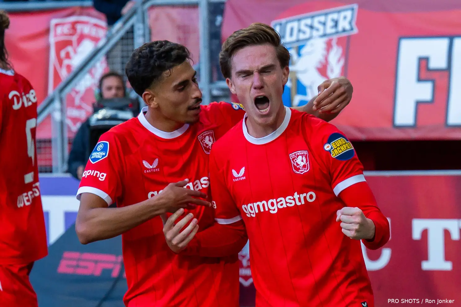 younes-taha-daan-rots-vieren-fc-twente-psv-2026