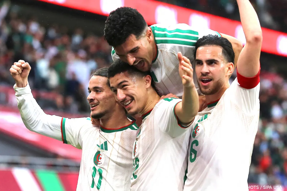 ramiz-zerrouki-anis-hadj-moussa-ibrahim-maza-aissa-mandi-ingezoomd-equatoriaal-guinea-algerije-afrika-cup-2026