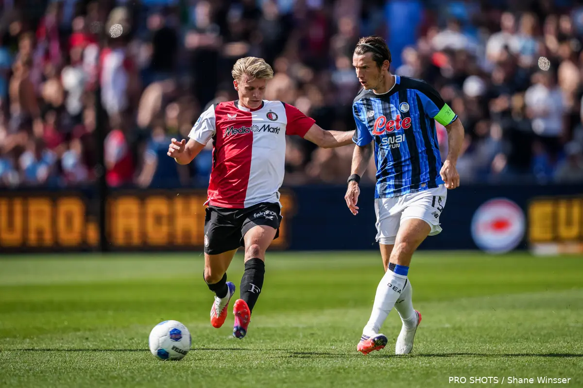 Michiel Kramer spreekt over zijn ideale middenveld van Feyenoord met Gjivai Zechiël, Luciano Valente en Sem Steijn.