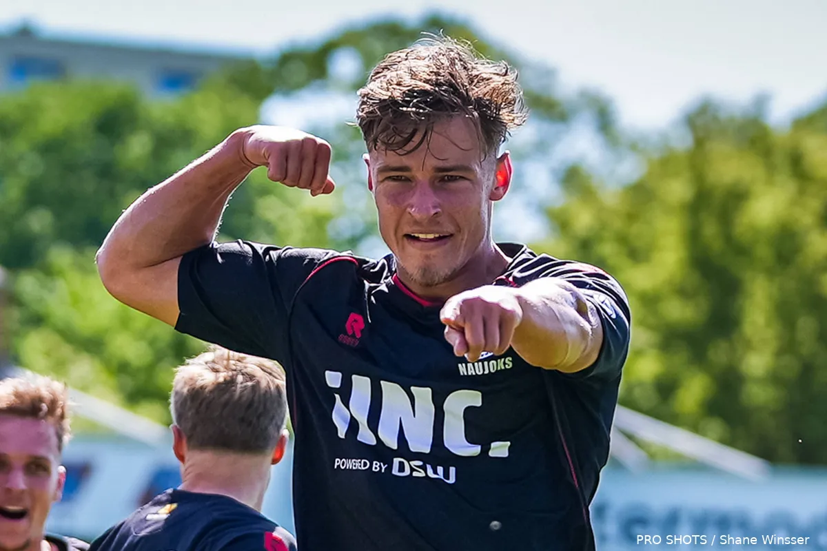 noah-naujoks-close-up-juichen-na-doelpunt-excelsior-fc-utrecht-2025-2026