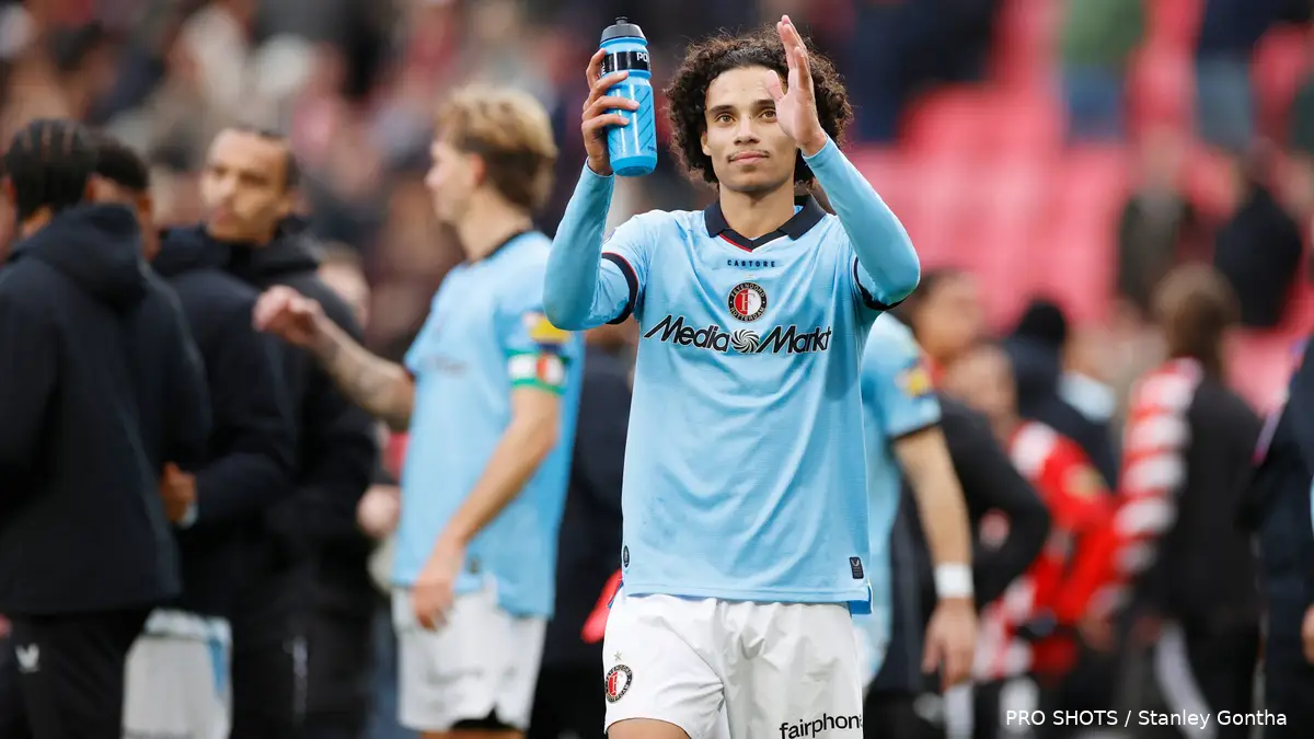 Willem van Hanegem says individual hubris threatens Feyenoord squad