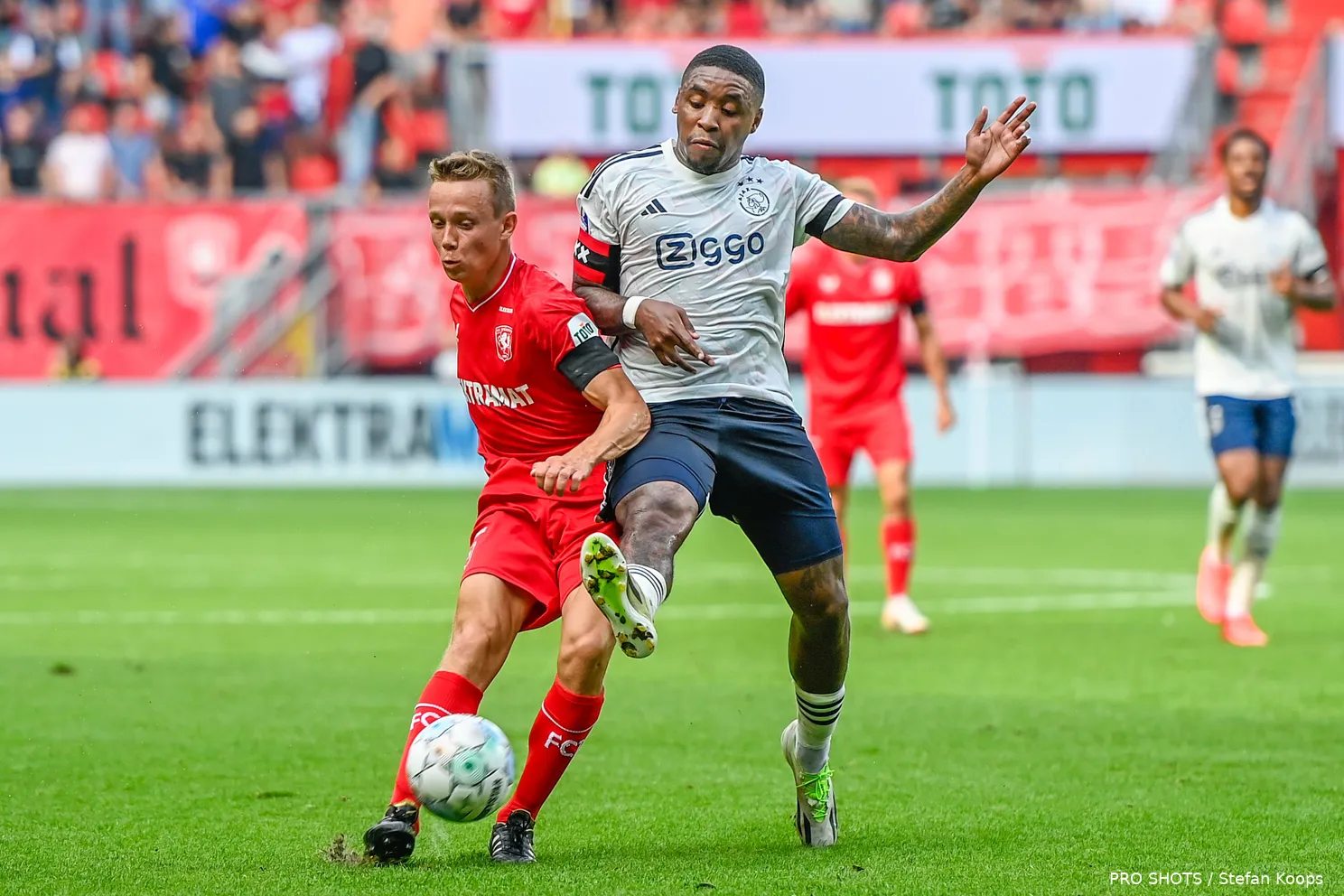kjolo bergwijn twente ajax 2023