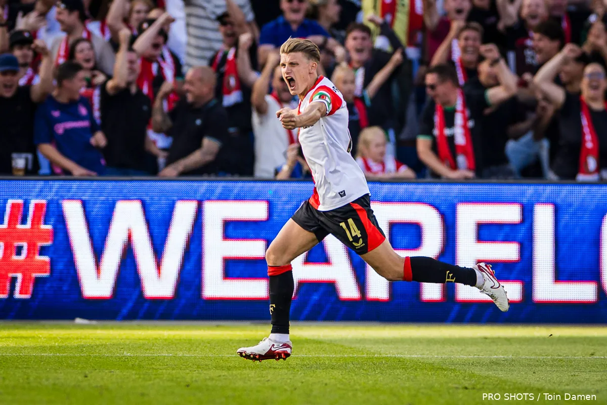 Copyright-ProShots-30439661