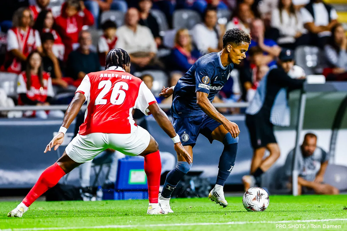 Copyright-ProShots-31178905