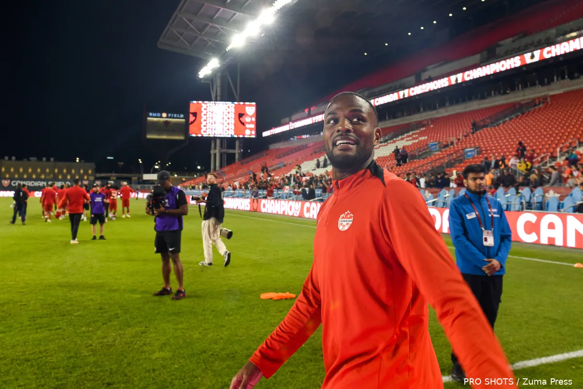 Copyright-ProShots-29713501