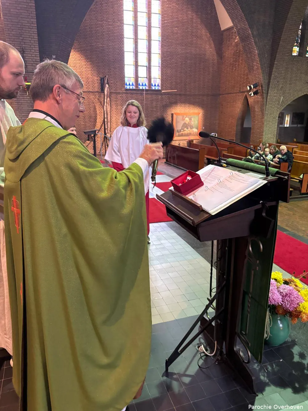 <span style="font-family: -apple-system, BlinkMacSystemFont, &quot;Helvetica Neue&quot;, &quot;Segoe UI&quot;, Arial, sans-serif, &quot;Apple Color Emoji&quot;, &quot;Segoe UI Emoji&quot;, &quot;Segoe UI Symbol&quot;; font-size: 13px;">Deken Merkx zegent de medailles</span>