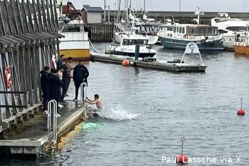 selectie zwemt sauna na uitschakeling bodo glimt europa league