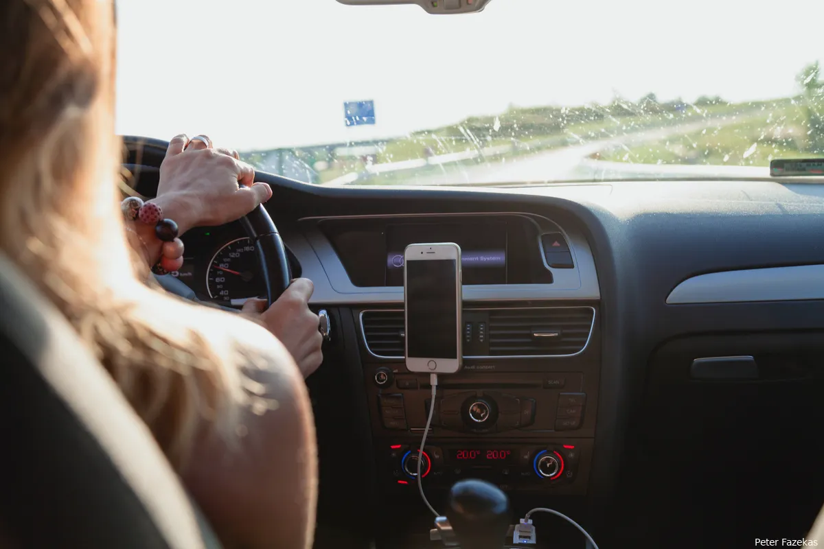 Vele en lange videovergaderingen kunnen zorgen voor meer verkeersongelukken