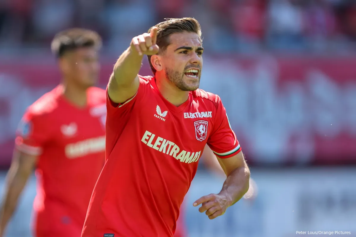 bart van rooij wijzend twente fc 2025