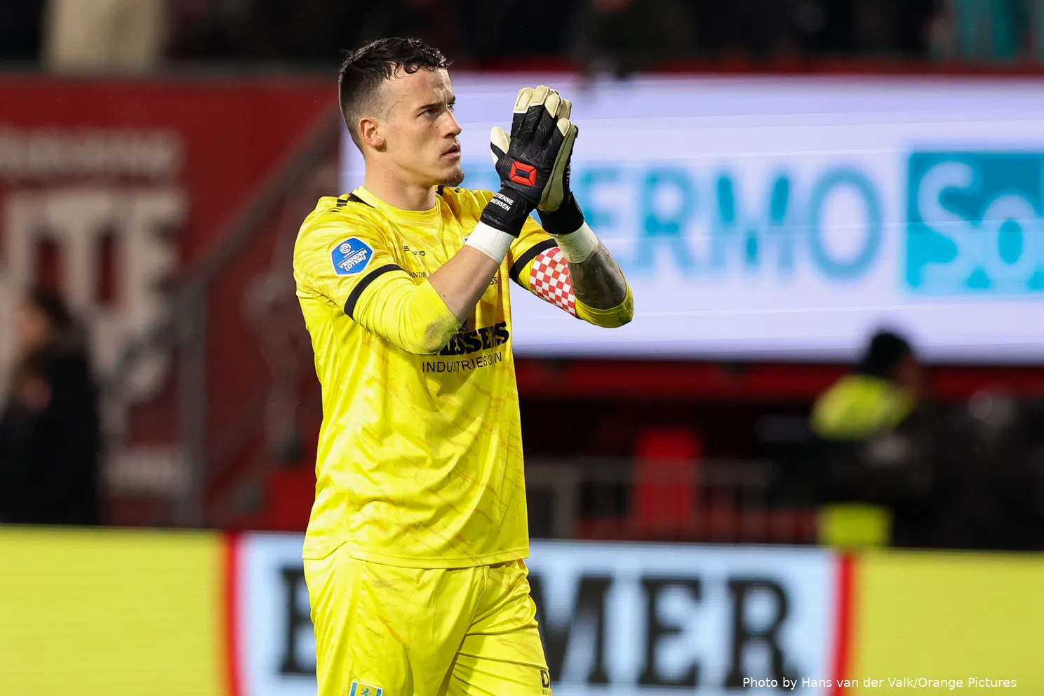 fctwente rkc 2024 etienne vaessen keeper