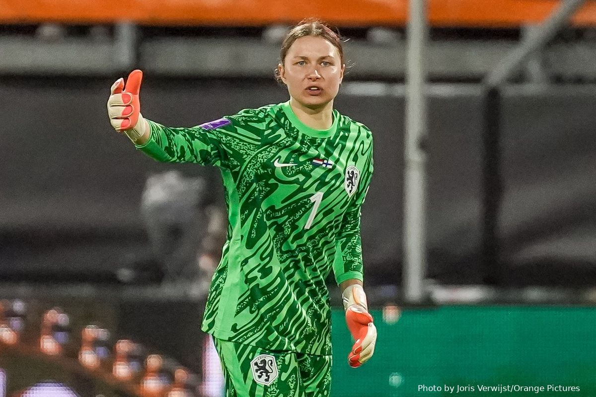 Daniëlle de Jong maakt na geweldig seizoen debuut bij Oranjeleeuwinnen: "Dat zal ik nooit vergeten"