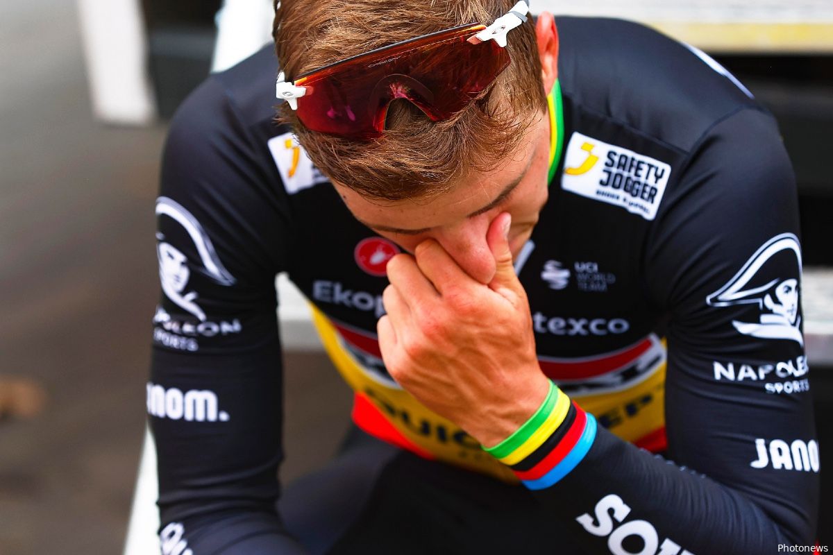 Remco Evenepoel krijgt vlak na bewogen Vuelta bijzonder slecht nieuws te horen: "Niet makkelijk"