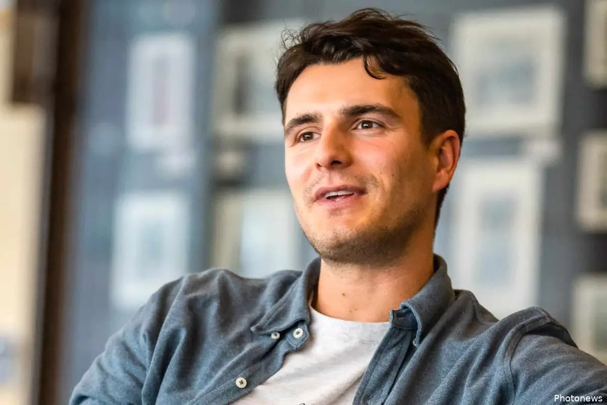Na zijn opvallende coming-out: Conner Rousseau heeft groot nieuws te melden over zijn liefdesleven