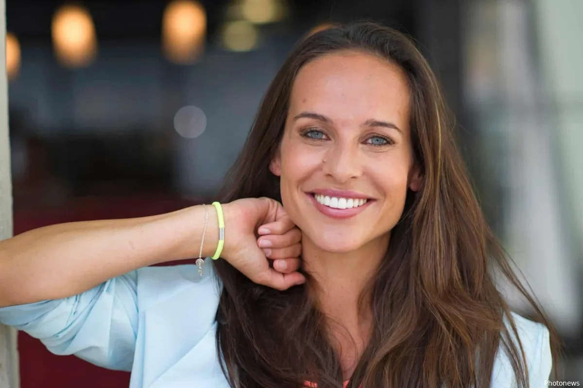 Ann Van Elsen deelt wondermooie beelden van haar twee dochters: "Zo snel groot geworden"