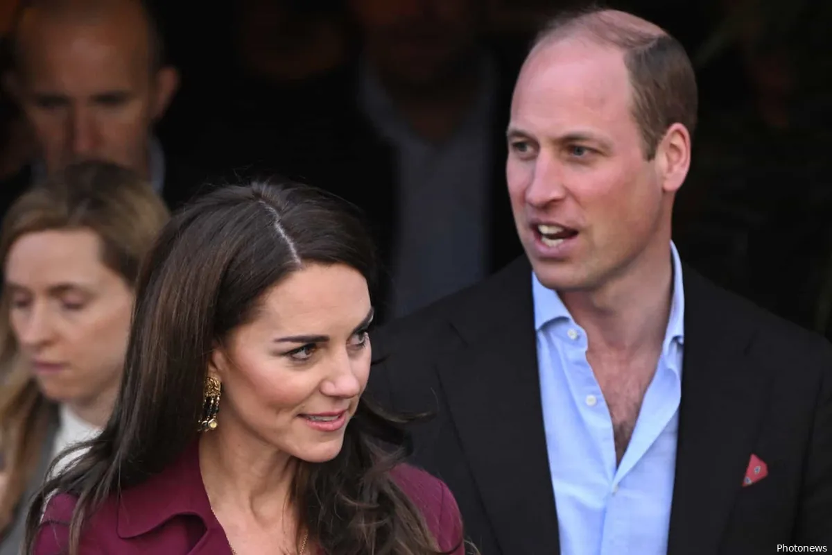 "Dat doe je niet!": prins William zwaar onder vuur na ongepast gedrag tegen prinses Catherine