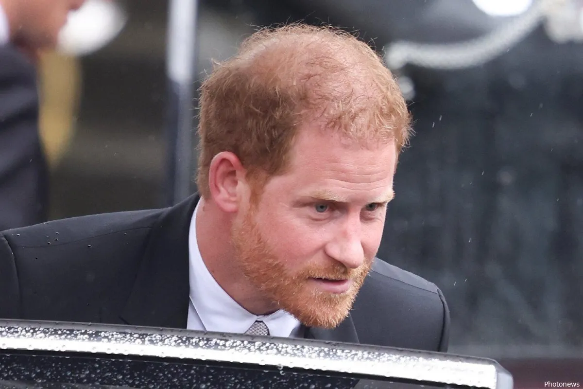 Echte reden waarom prins Harry zo snel naar huis ging plots uitgelekt: "Niets met verjaardag van zoon te maken"