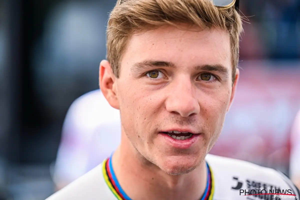 Remco Evenepoel krijgt verschrikkelijk nieuws te horen: "Ik ben er kapot van"