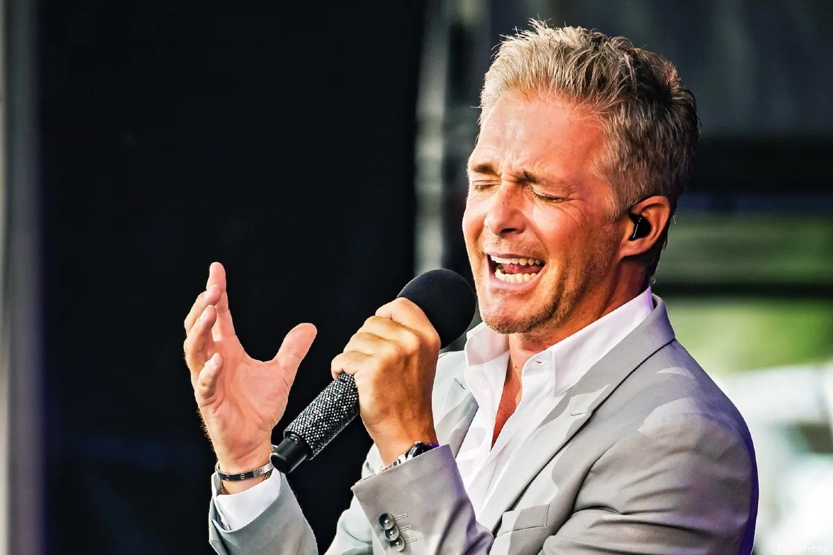 Christoff komt met zeer opmerkelijk nieuws: "Moet het allemaal nog even laten bezinken"