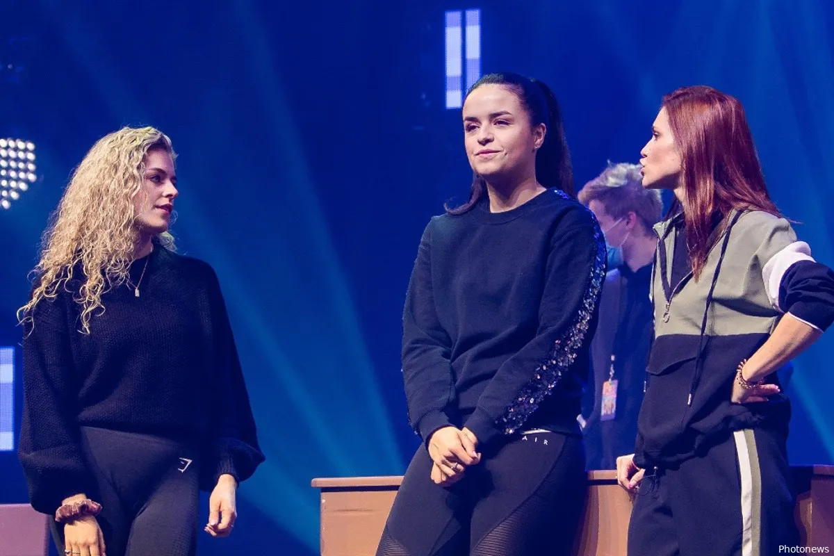 Hanne, Marthe en Julia van K3 plots zwaar onder vuur: "Schandalig wat jullie doen!"