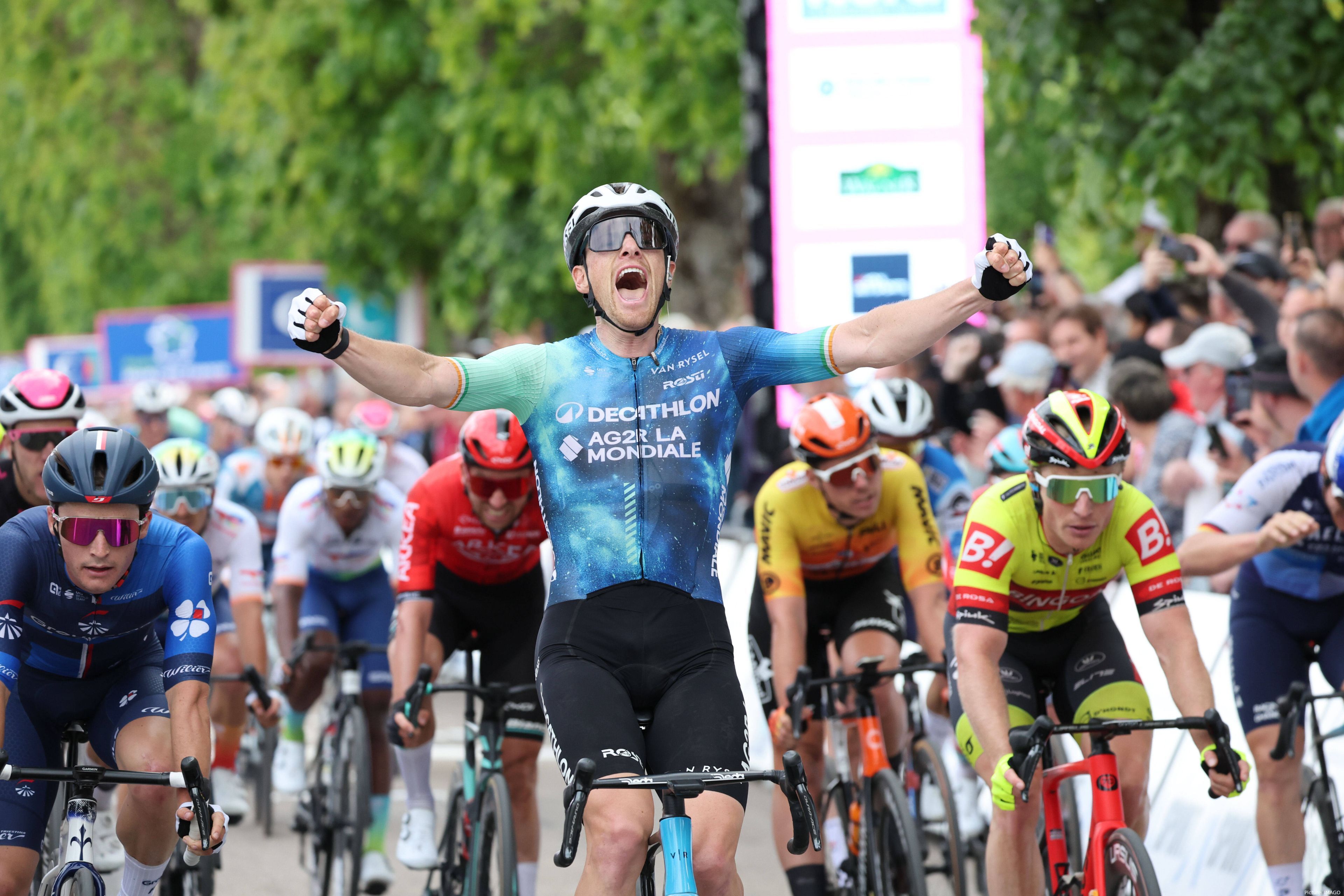 Sam Bennett wint etappe 2 van de 4 Jours de Dunkerque 2024. @Sirotti