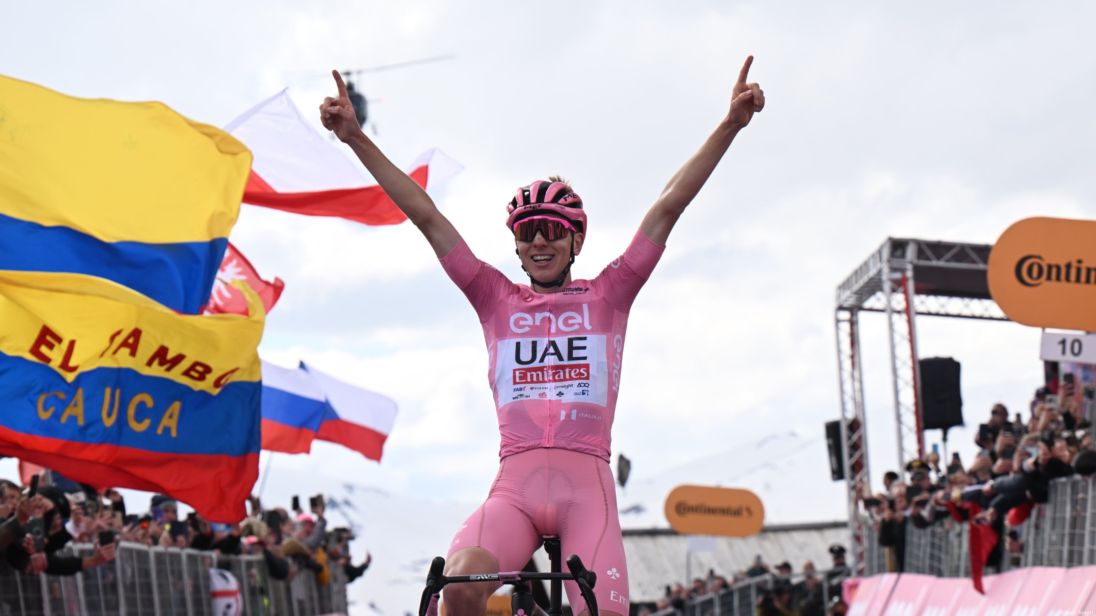 Tadej Pogacar takes the stage win in Mottolino, stage 15 of the 2024 Giro d'Italia. @Sirotti