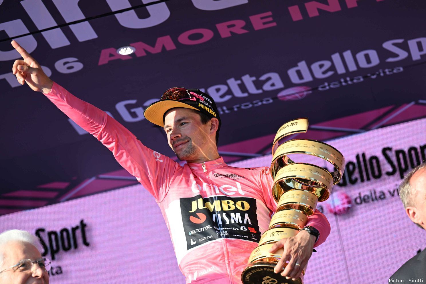 Reports in Italy state Jonas Vingegaard is set for Giro d'Italia debut with hopes of Primoz Roglic and Tadej Pogacar also