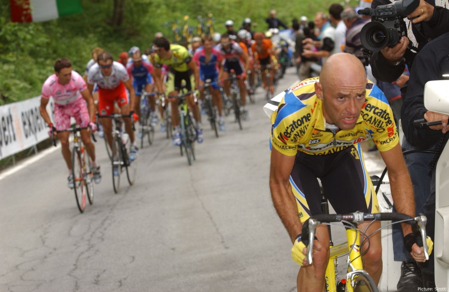 Marco Pantani is one of the icons of the Giro d'Italia. @Sirotti
