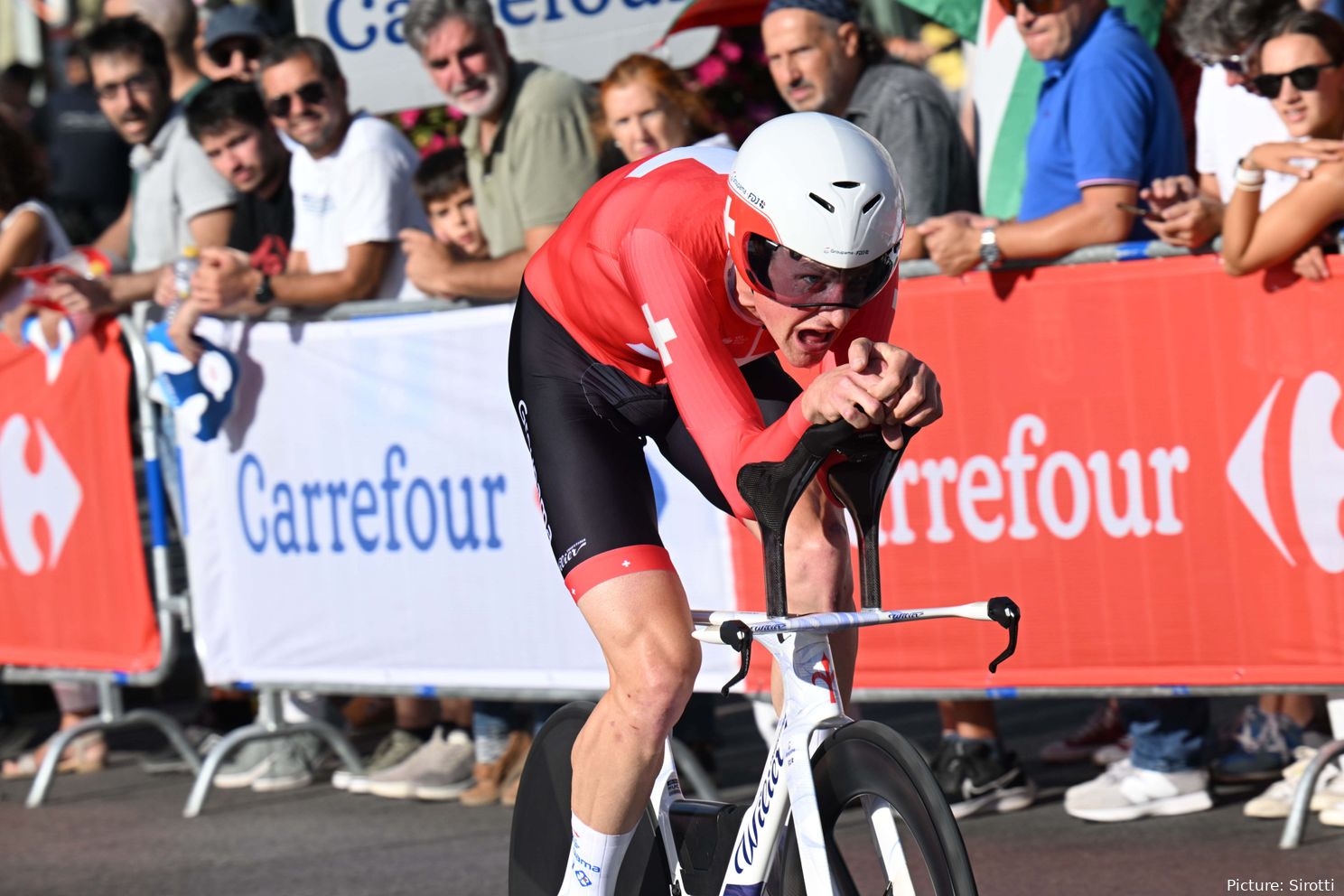 "He will take the title without any problems" - Victor Campenaerts names Stefan Kung favourite for European time-trial Championship