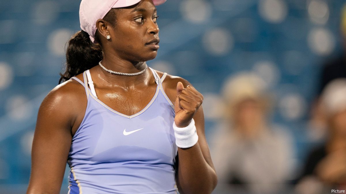 Sloane Stephens superbly scolds Instagram commenter asking if she is having a baby