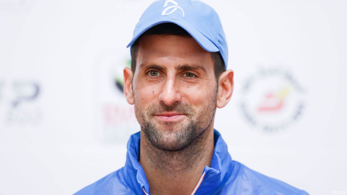 Novak Djokovic si sta divertendo a sciare in Italia mentre aspetta il “Sunshine Double”.