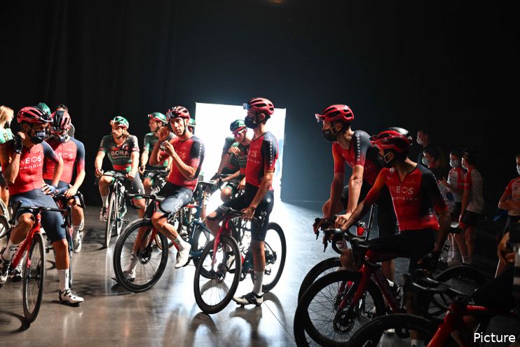 Hot team ineos cycling helmet Hotsell Black Friday